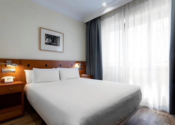 Petit Palace Cliper-Gran Via
